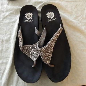 Like New Yellow Box Women Sandals #9 $0